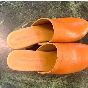 Free People Wood & Leather Clogs. Sz 10